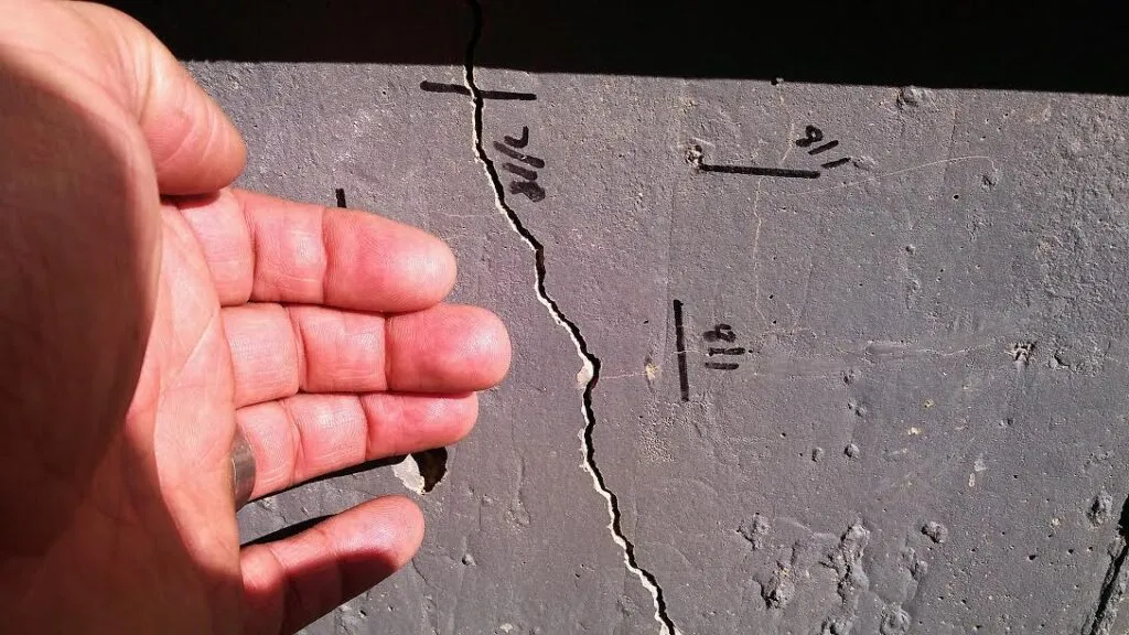 Foundation concrete cracking