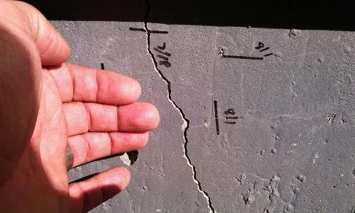 Foundation concrete cracking